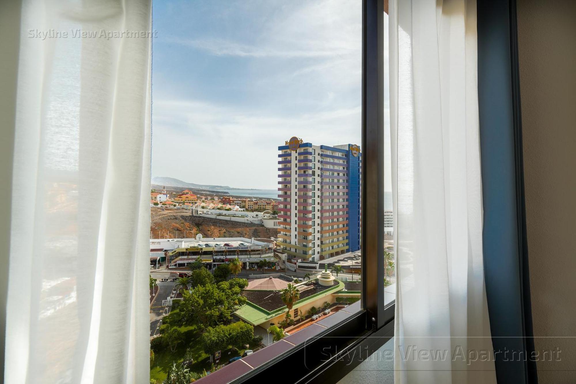 Skyline View Apartment - Free Private Parking Including & Guest Bonus Адехе Екстериор снимка