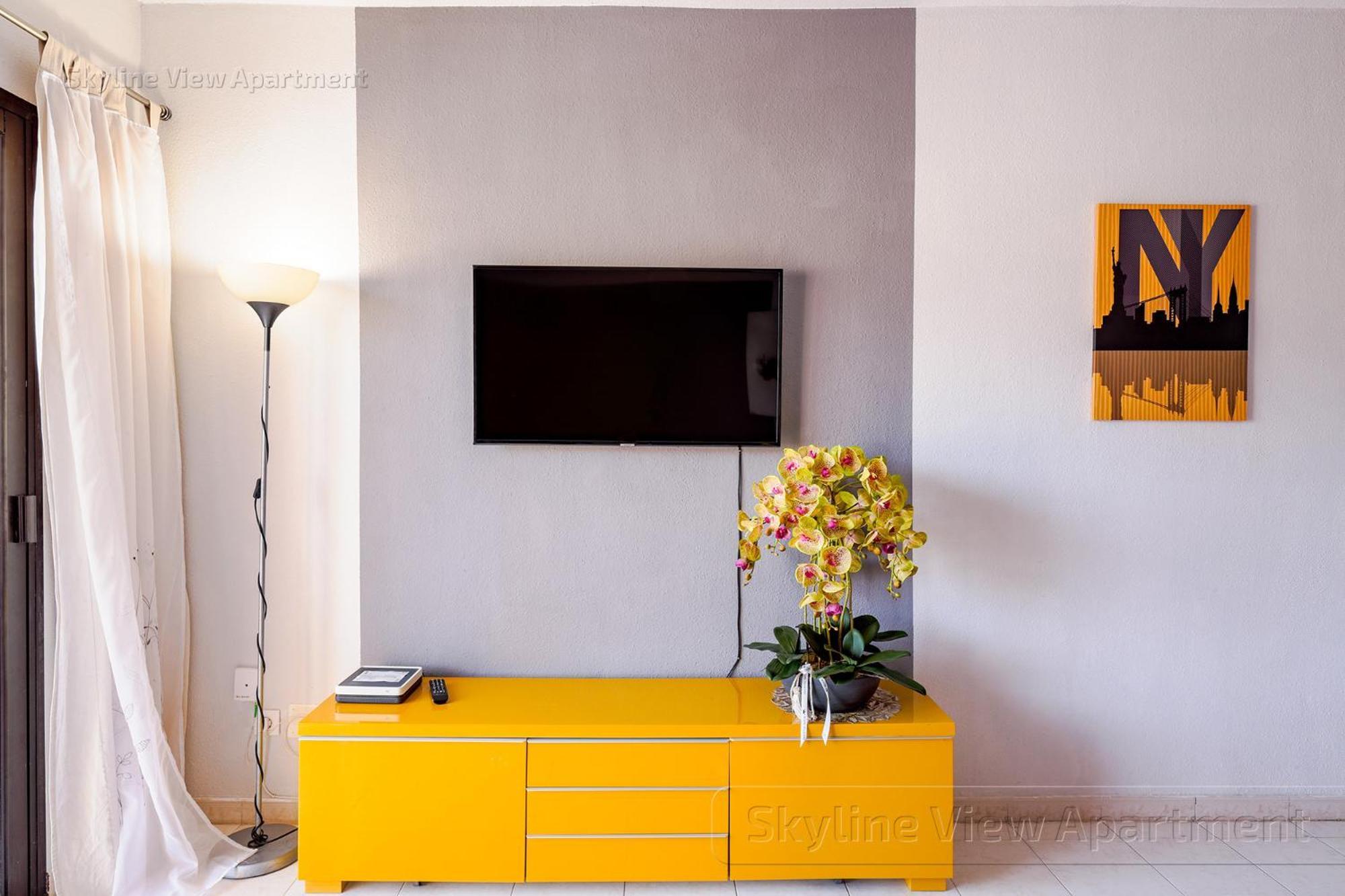 Skyline View Apartment - Free Private Parking Including & Guest Bonus Адехе Екстериор снимка